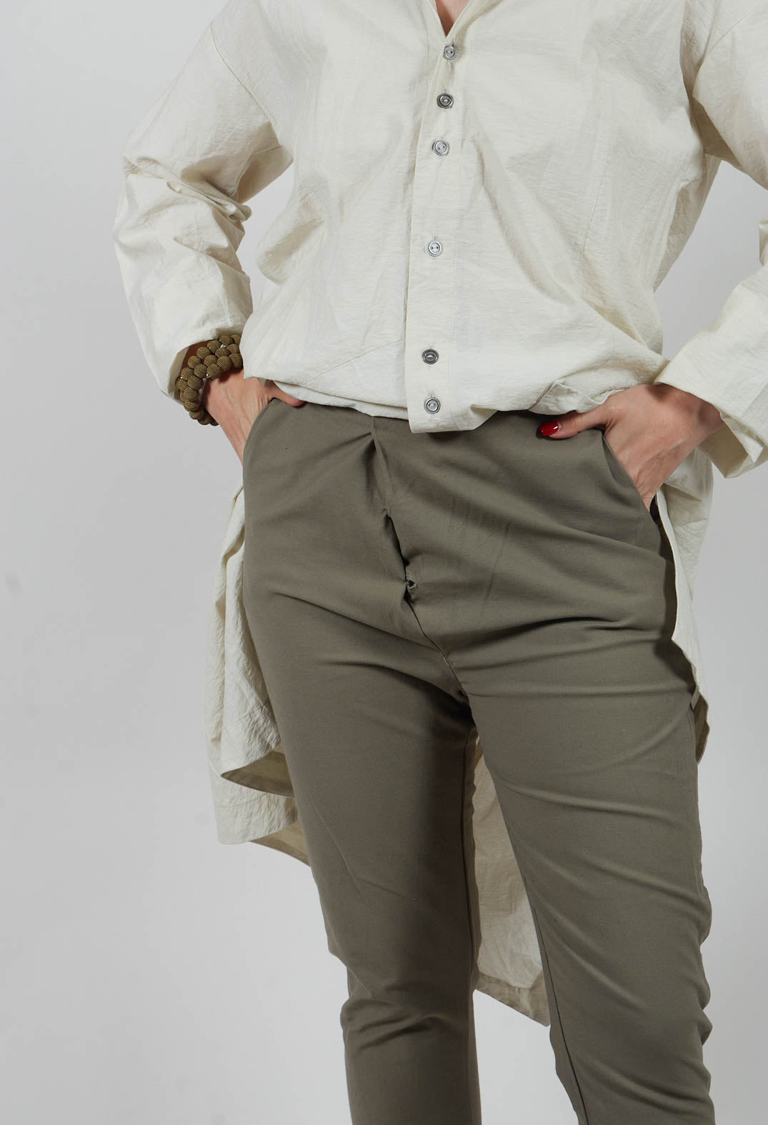 Azo Trouser in Argil