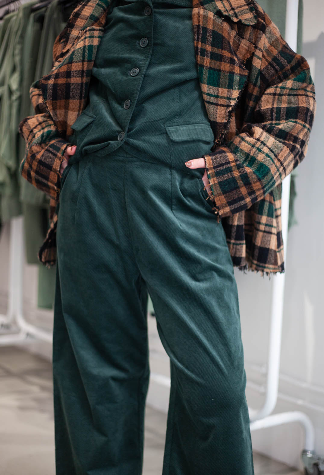 PRE-ORDER - Wide Leg Trousers in Forest - 3230113
