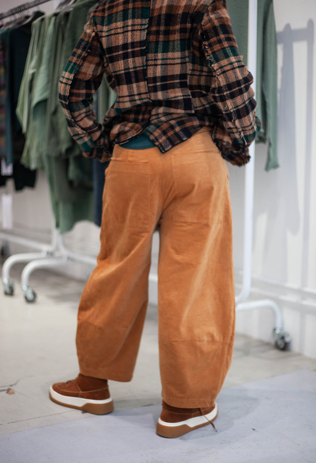 PRE-ORDER - Balloon Leg Trousers in Bronze - 3230114
