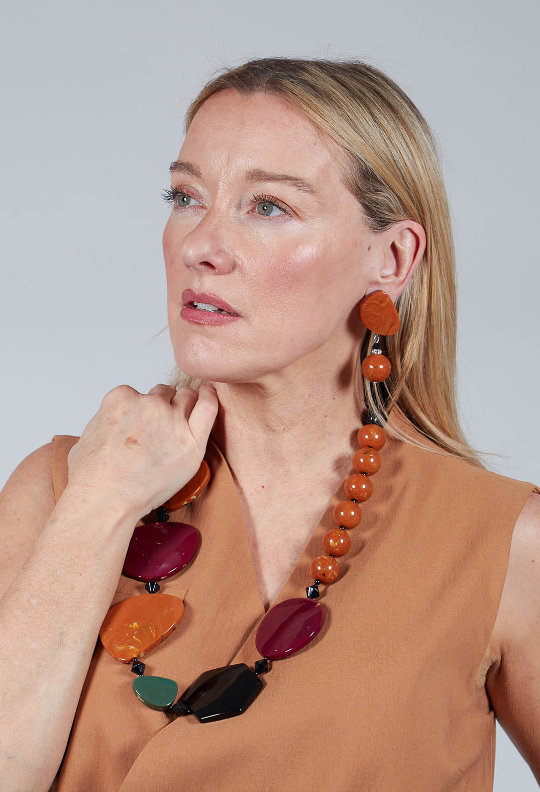 Terre Di Toscana Eardrop Clips with Balls in Amber