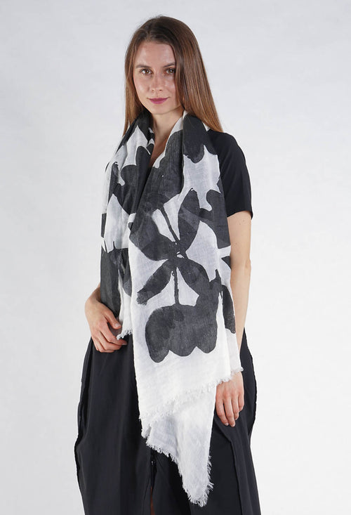 PRE-ORDER - Oversized Lightweight Scarf in Black Print Nature - 3361405