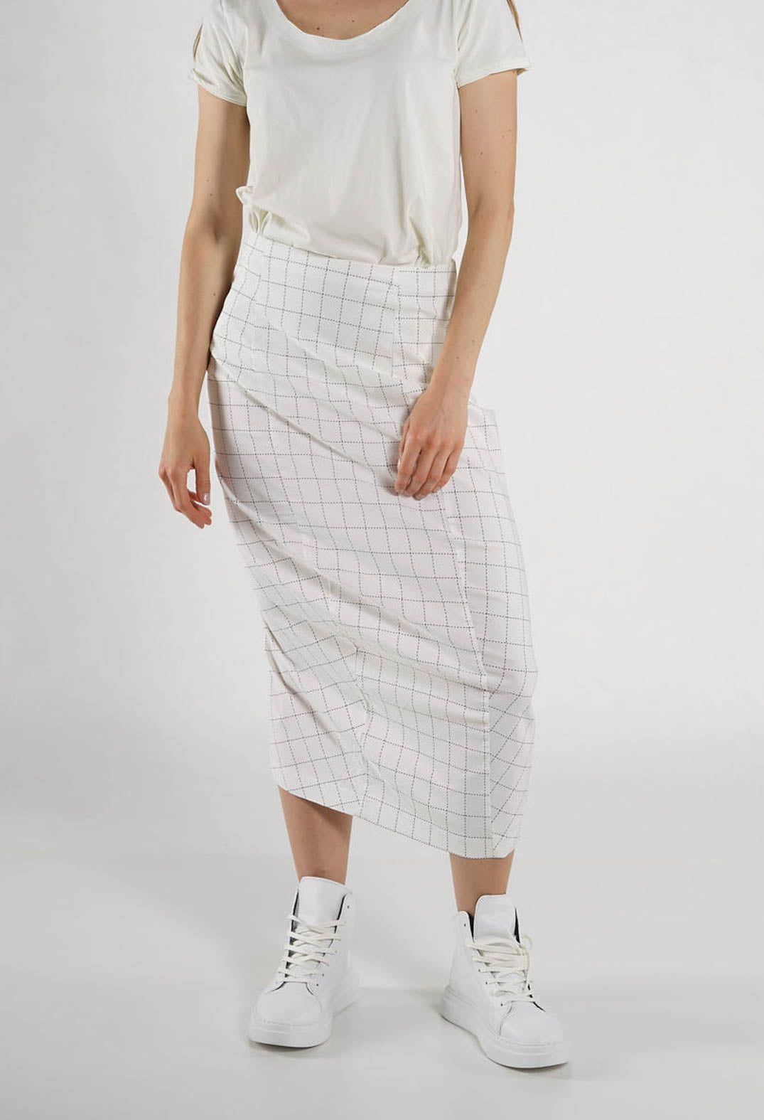 PRE-ORDER - Pencil Skirt in Black Check - 3440305 (Pictured in Off White Check)