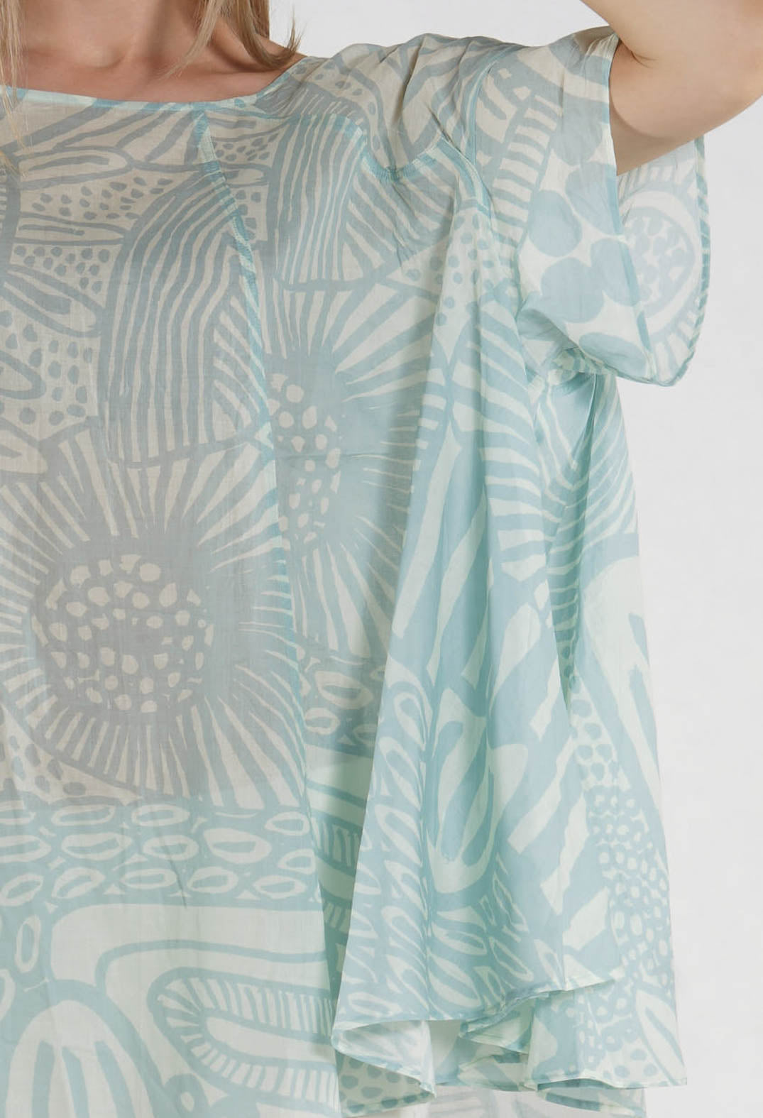 PRE-ORDER - Lightweight Top in Multicolour - 3600505 (Pictured in Mint Lime Print)
