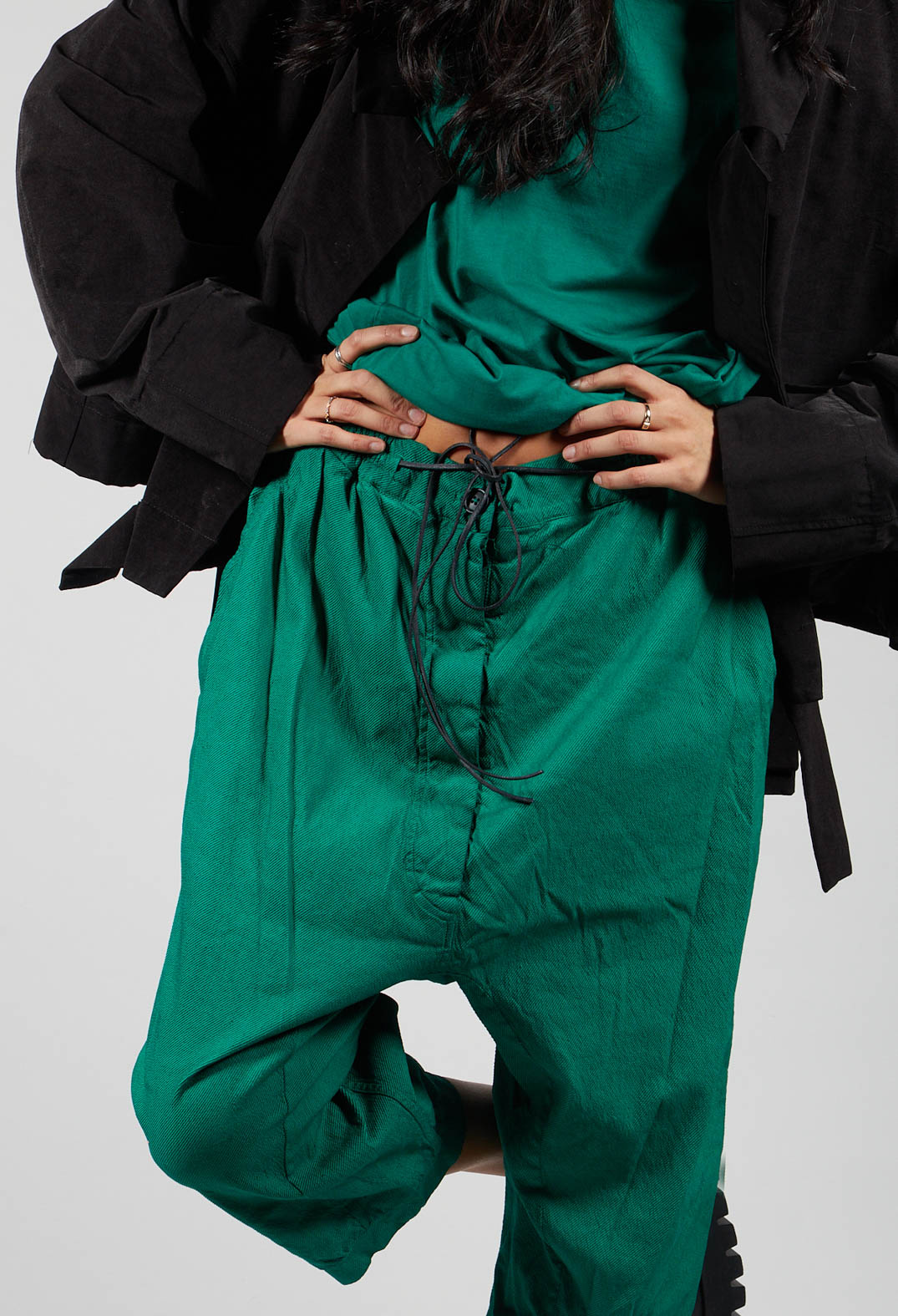 Cropped Drop Crotch Trousers in Green