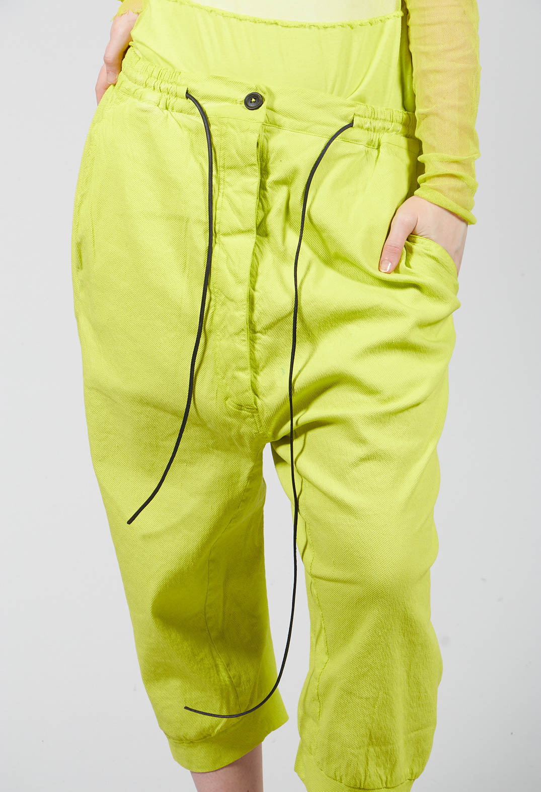 Cropped Drop Crotch Trousers in Yellow