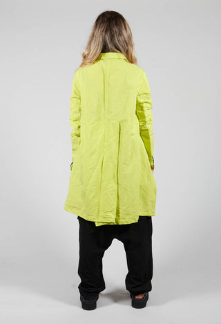 Short Length Coat With Pocket Features in Spring
