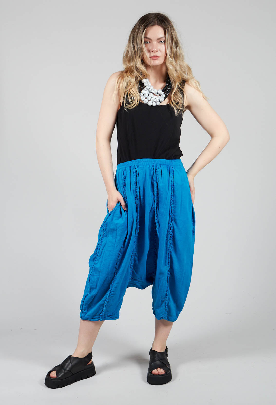 Loose Fit Drop Crotch Cropped Trousers in Blue