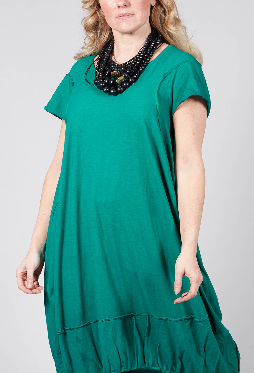 Short Sleeved Jersey Dress with Gathered Hem in Green
