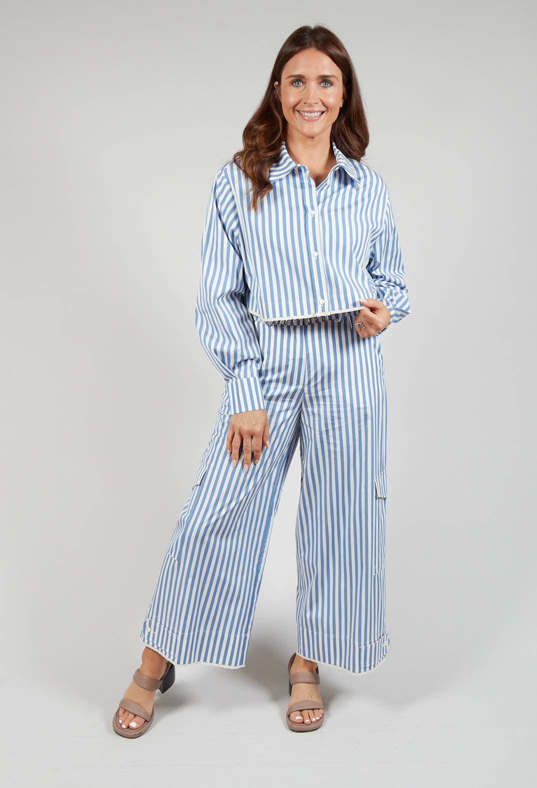 Beatrice B cropped shirt with stripes in blue