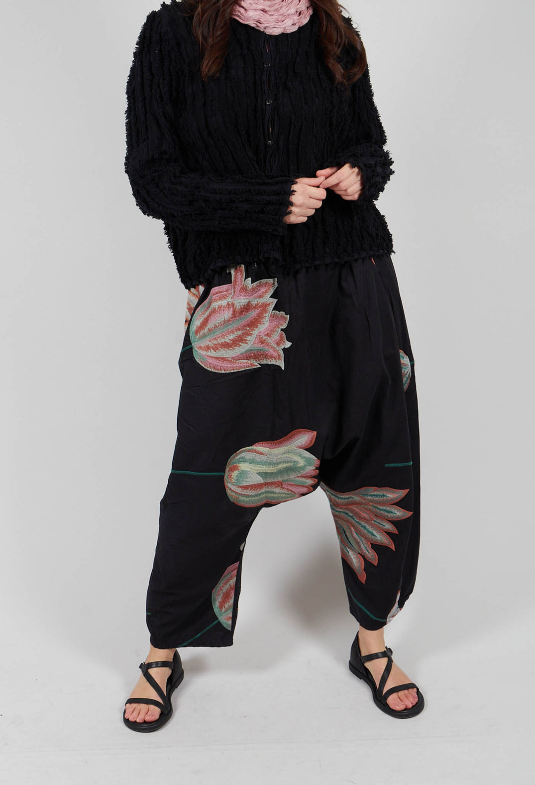 Anthuus Trousers in Kaviar Black