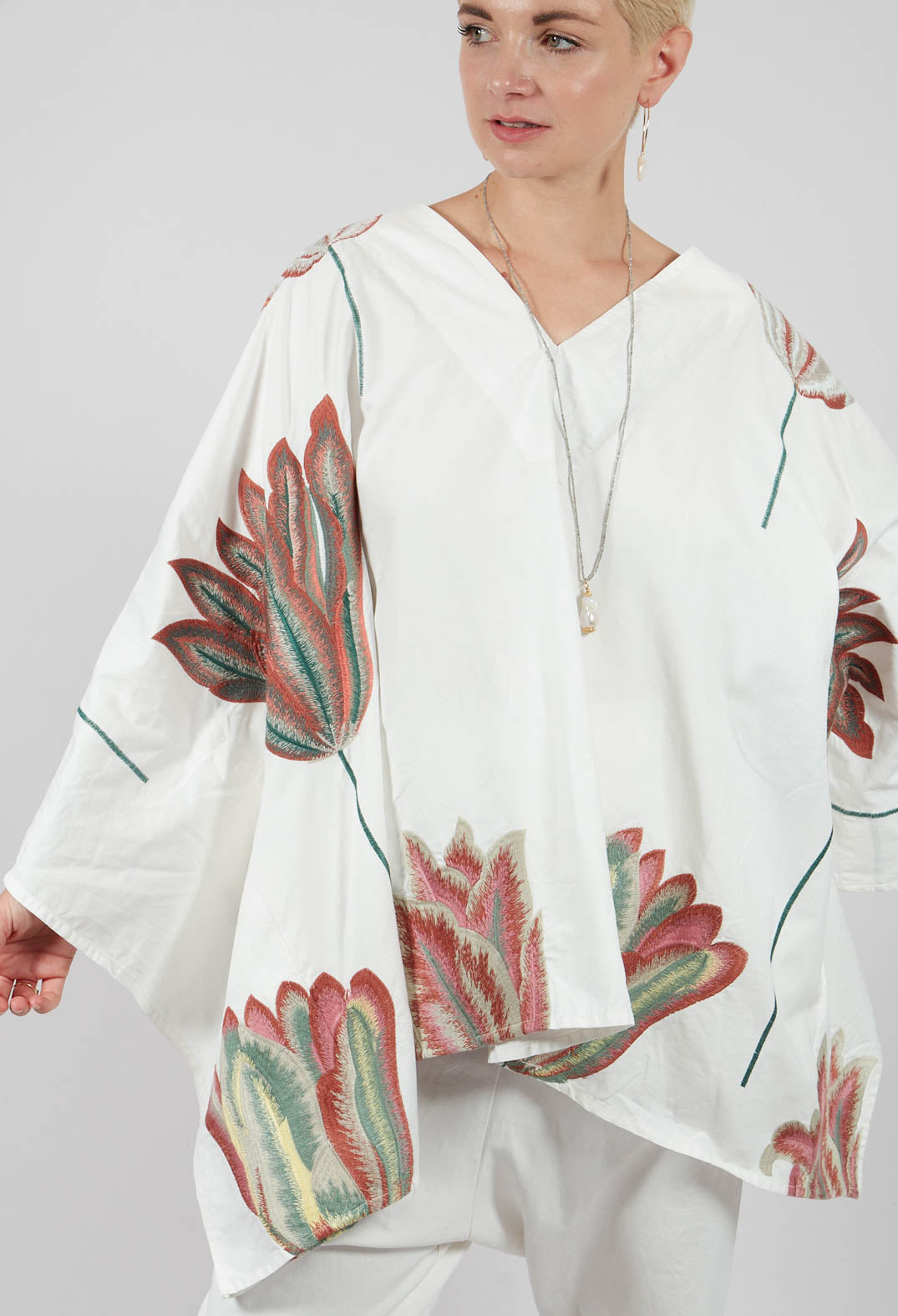 Daisiste Tunic in Schnee White