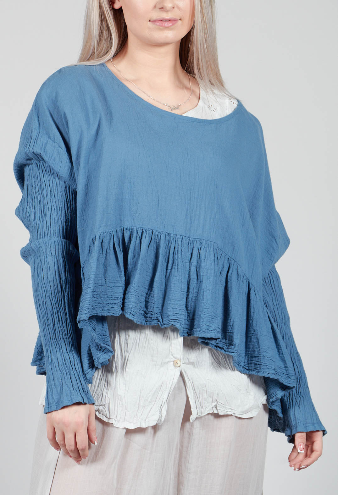 Bauchlos Shirt in Oxalis Blue