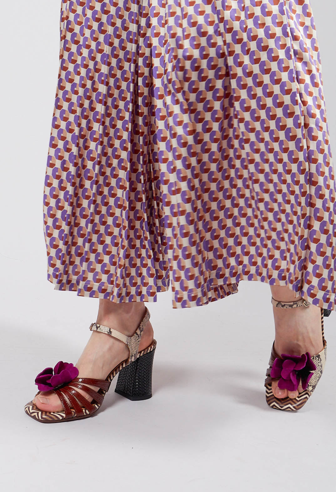 Heeled Sandal with Flower Detail
