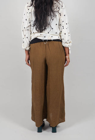 Maki Pants in Kaki