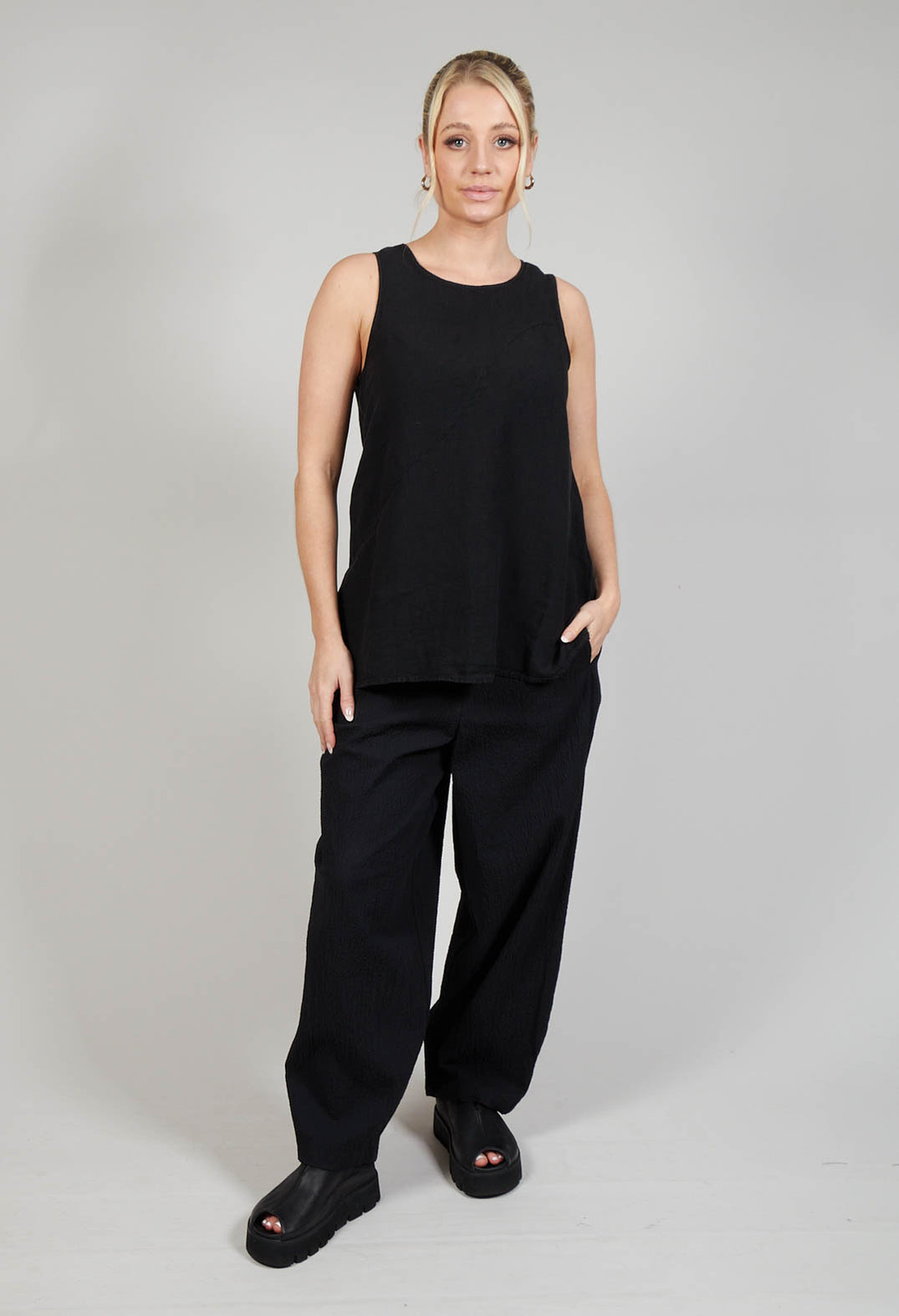 Tupi Top in Black