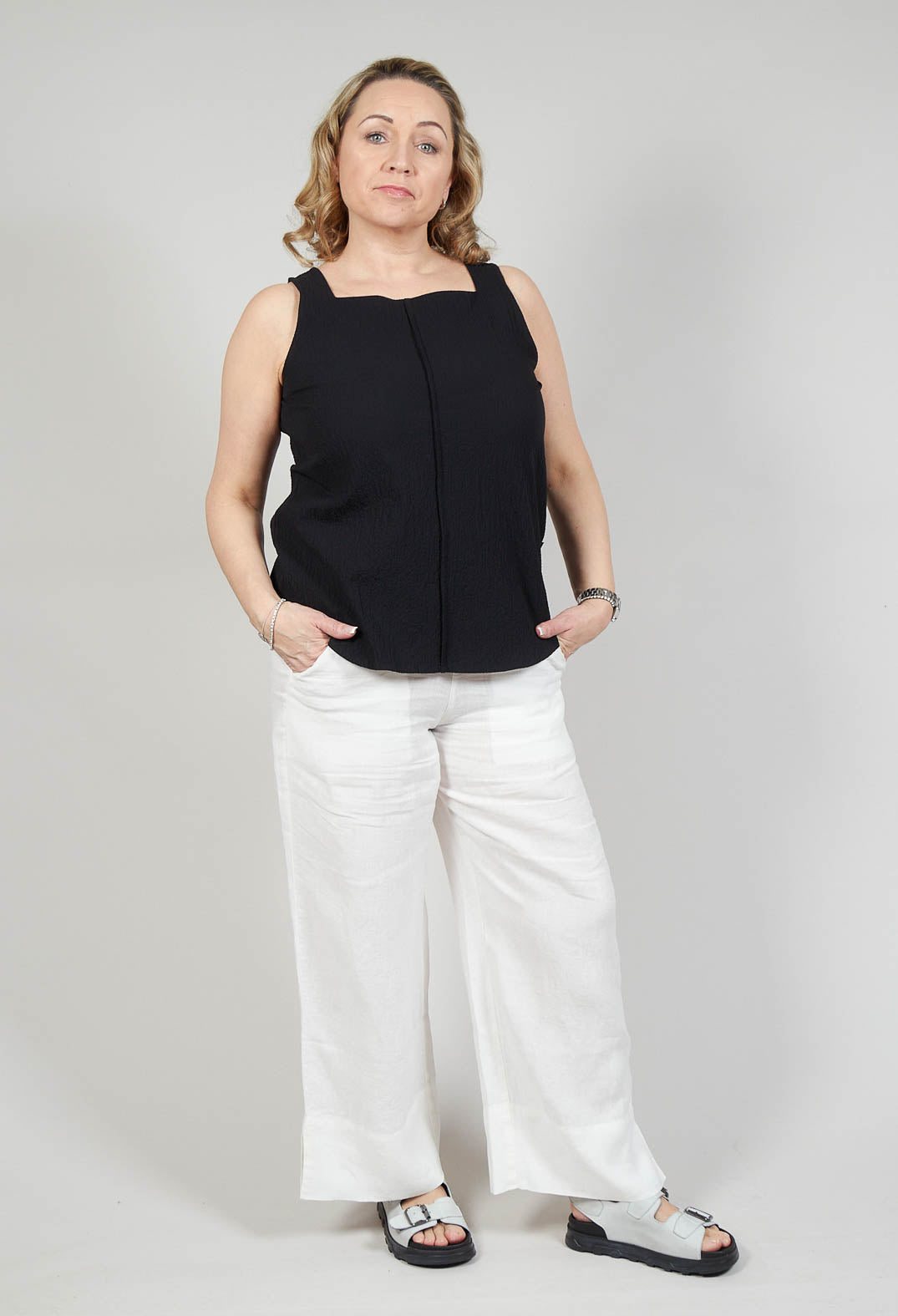 Wadi Top in Black