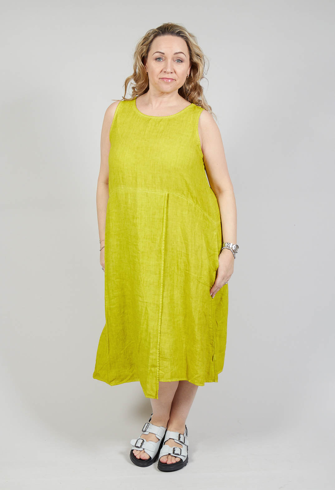 Nosy Dress in Kiwi