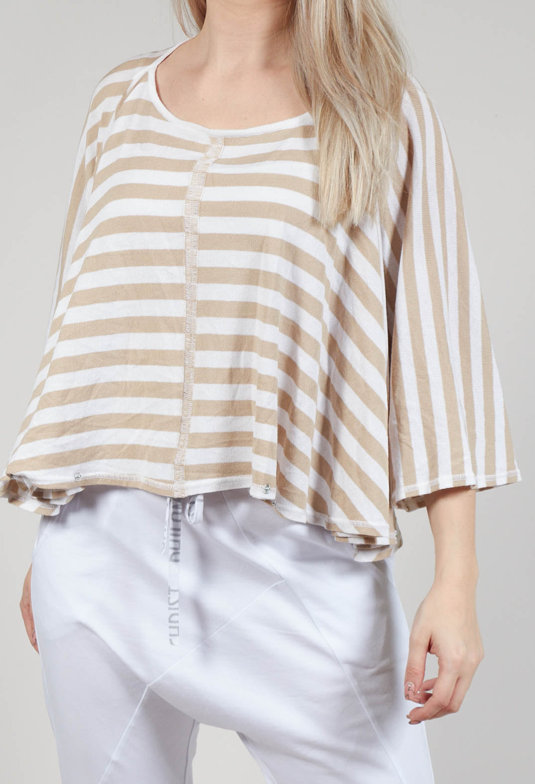 Adjustable Pleat Top in White Sand