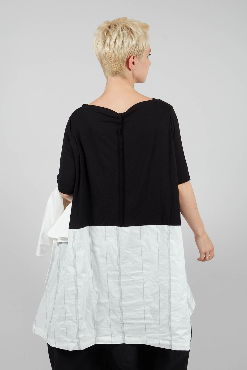 Zen Tunic in White Black