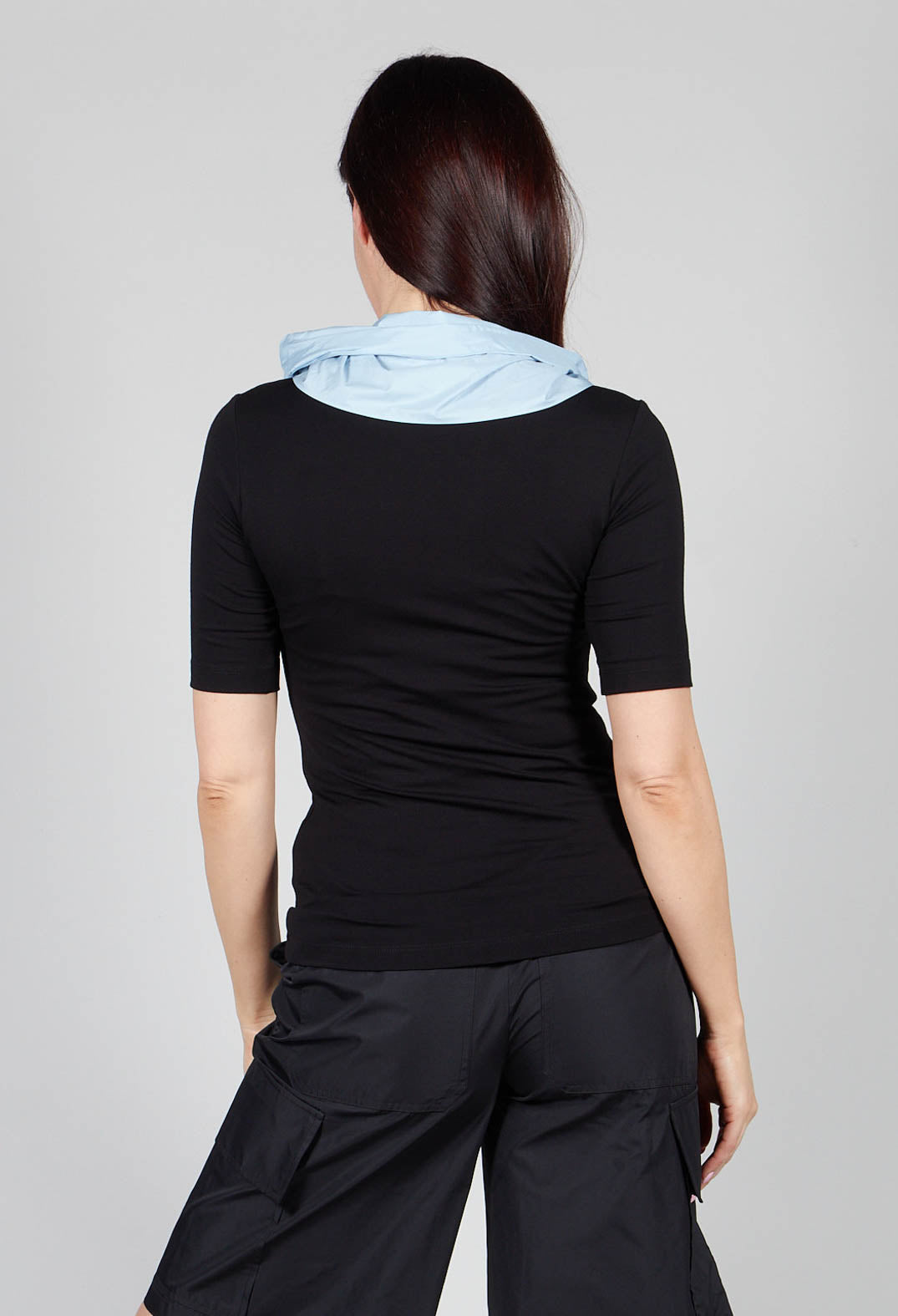 Dim Shirt in Black Light Blue