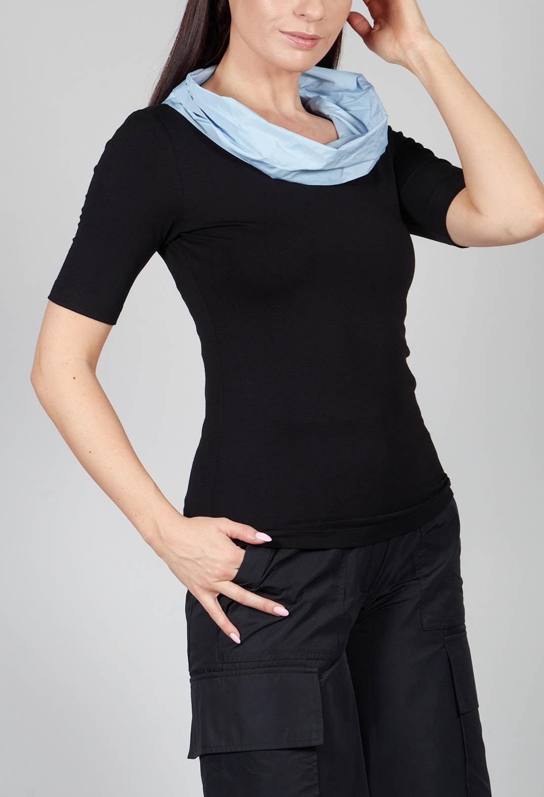 Dim Shirt in Black Light Blue