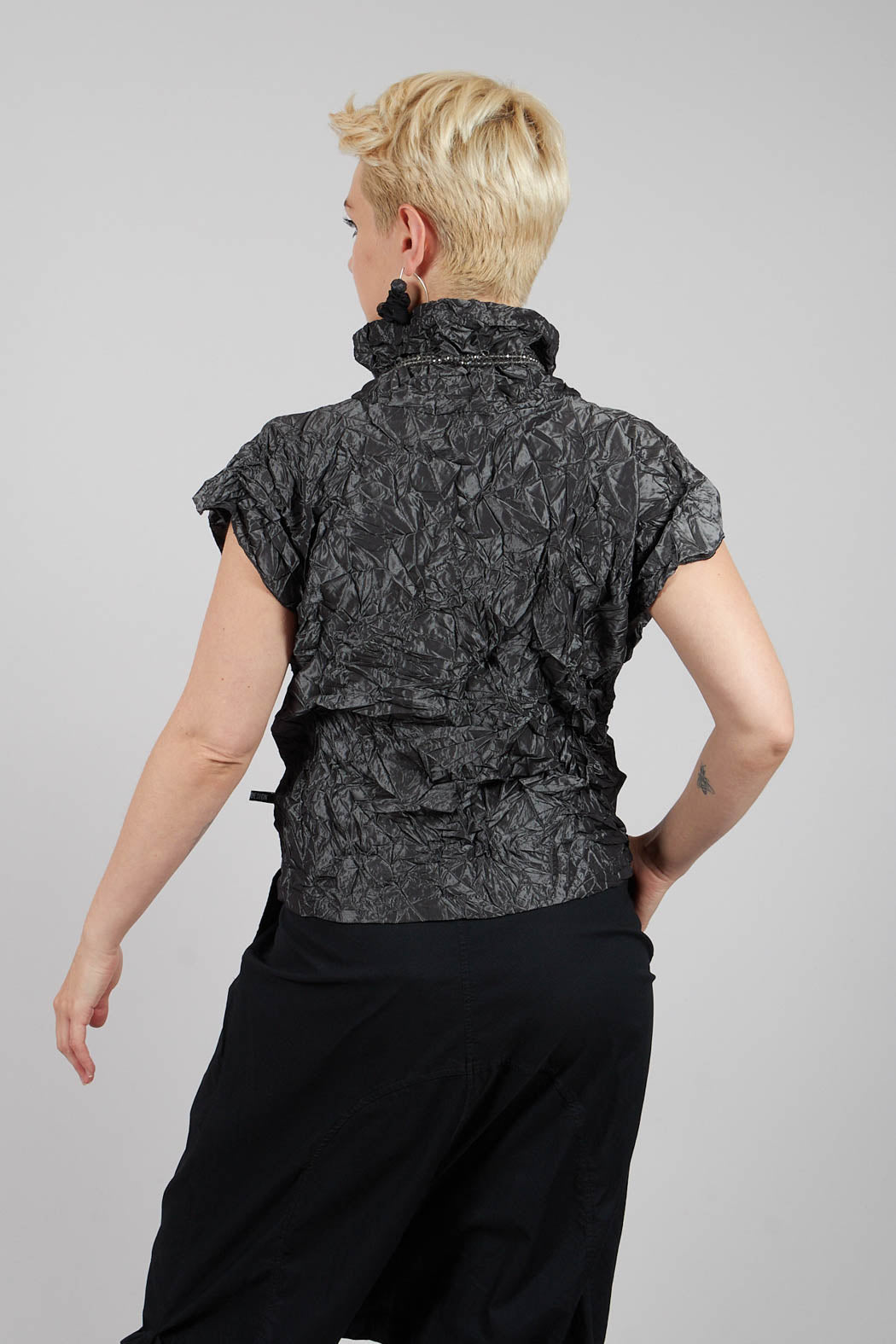 Dizi Top in Dark Grey