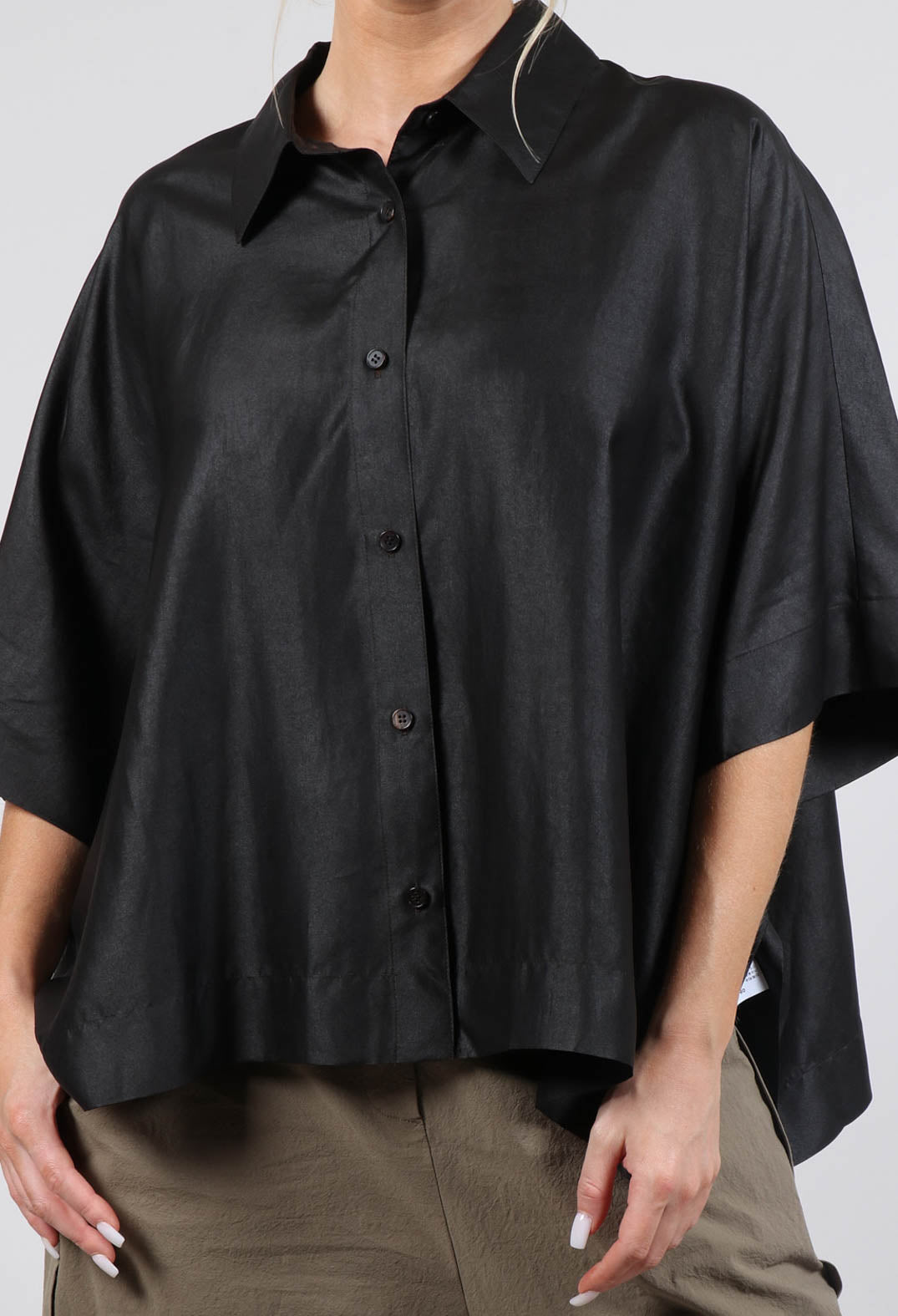 Batwing Shirt in Black