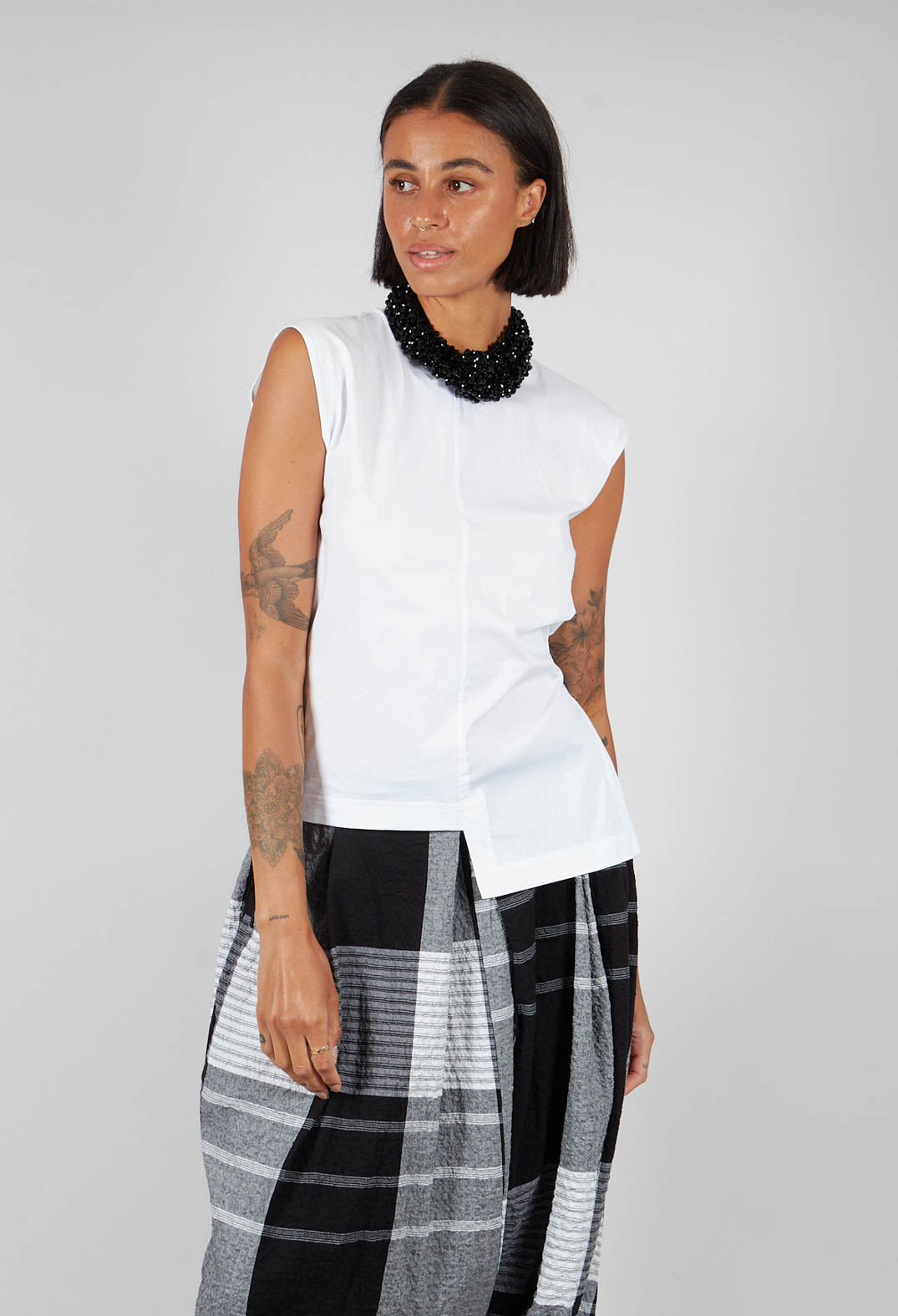 Sleeveless Jersey Top Quinotauro in Bianco