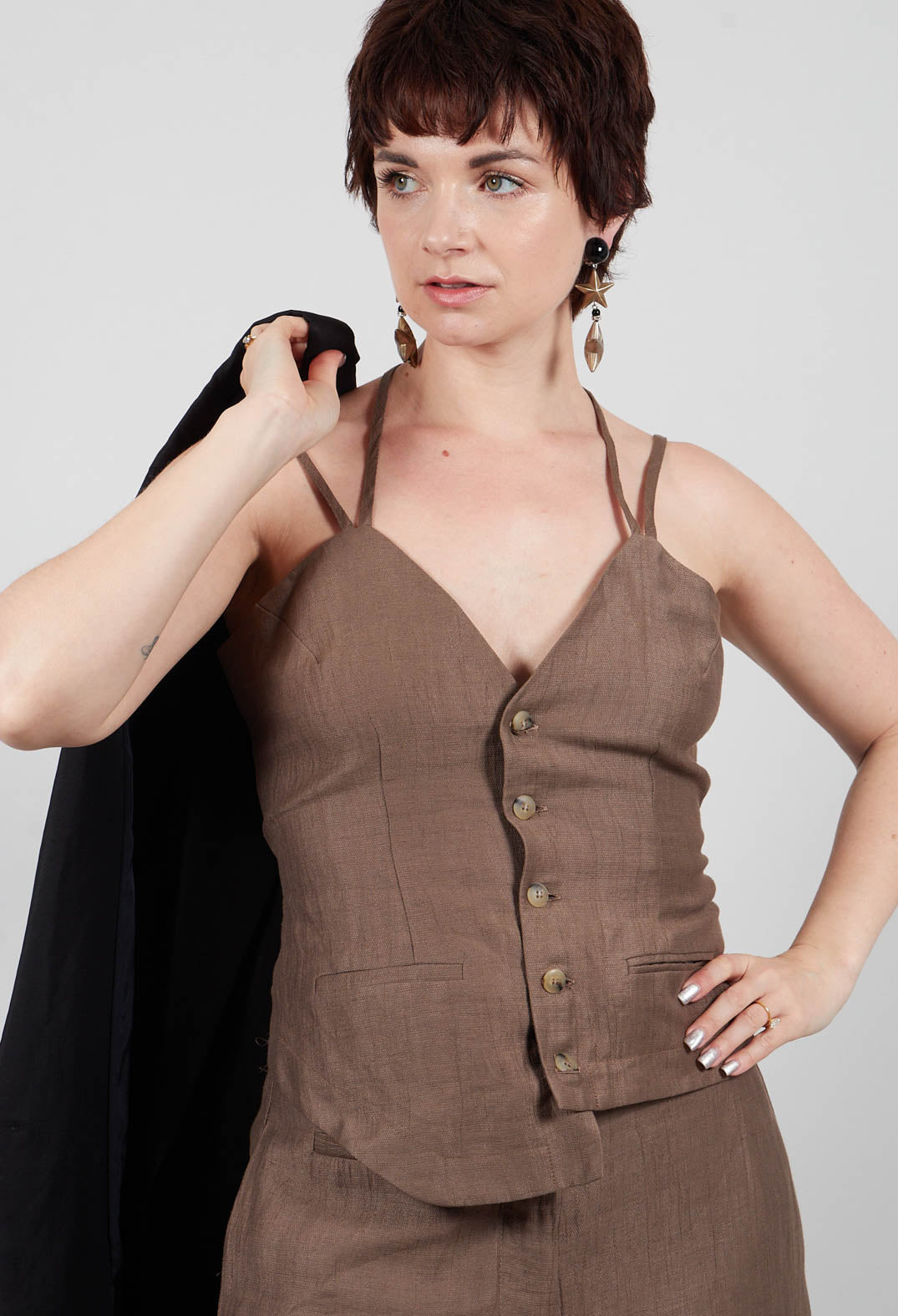 Top Vest Peressuti in Pecan