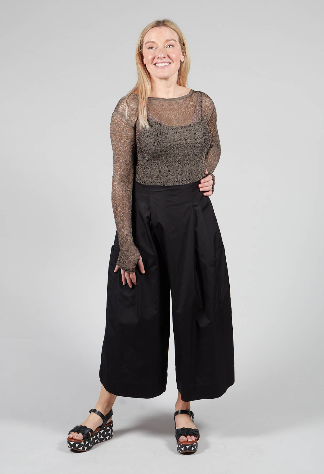 Wide Leg Trousers in Black