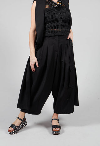 Dropcrotch Cargo Style Trousers in Black