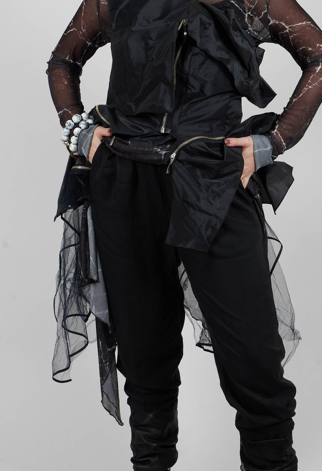 Straight Leg Trousers in Tencel Nero
