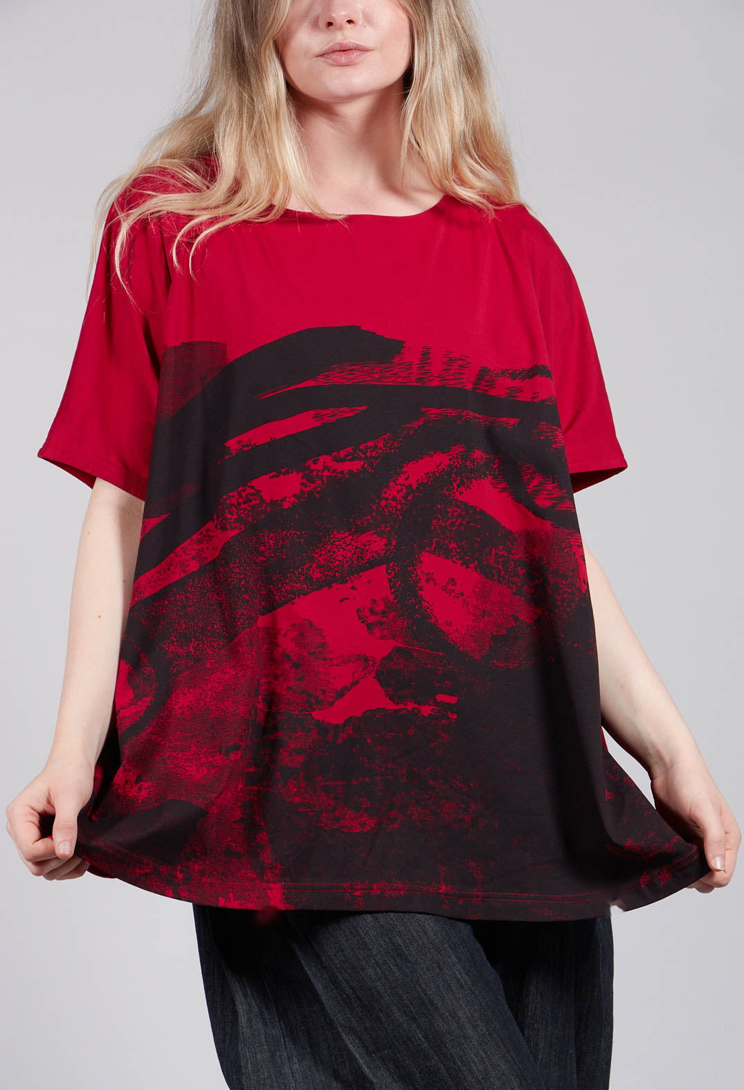 Boxy T-Shirt with Motif in Red