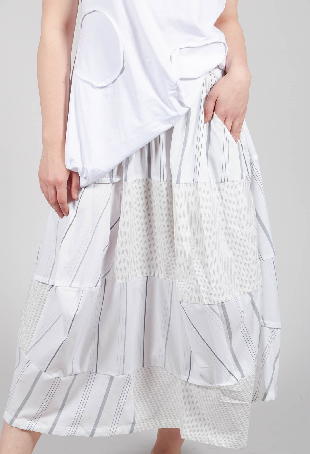 Tulip Hem Skirt in White Stripe