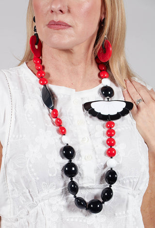 Beaded Necklace with Fan Pendant in Black, Red and White