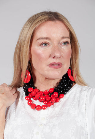 Multistrands Choker in Black and Red
