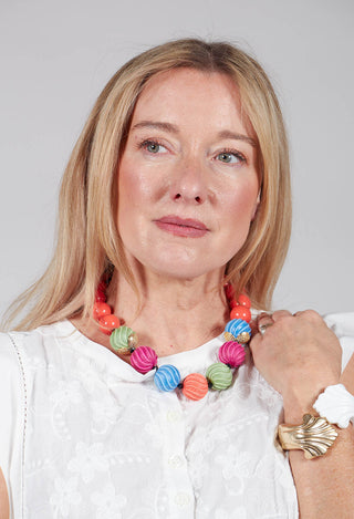 Choker with Helical Balls in Coral