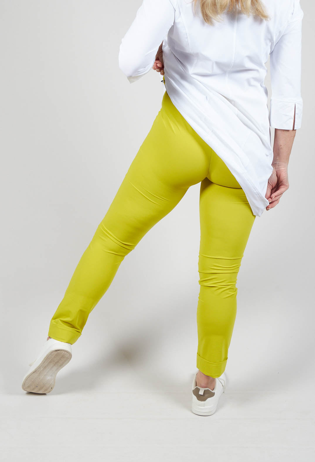 Stretch Leggings in Turnups in Lime