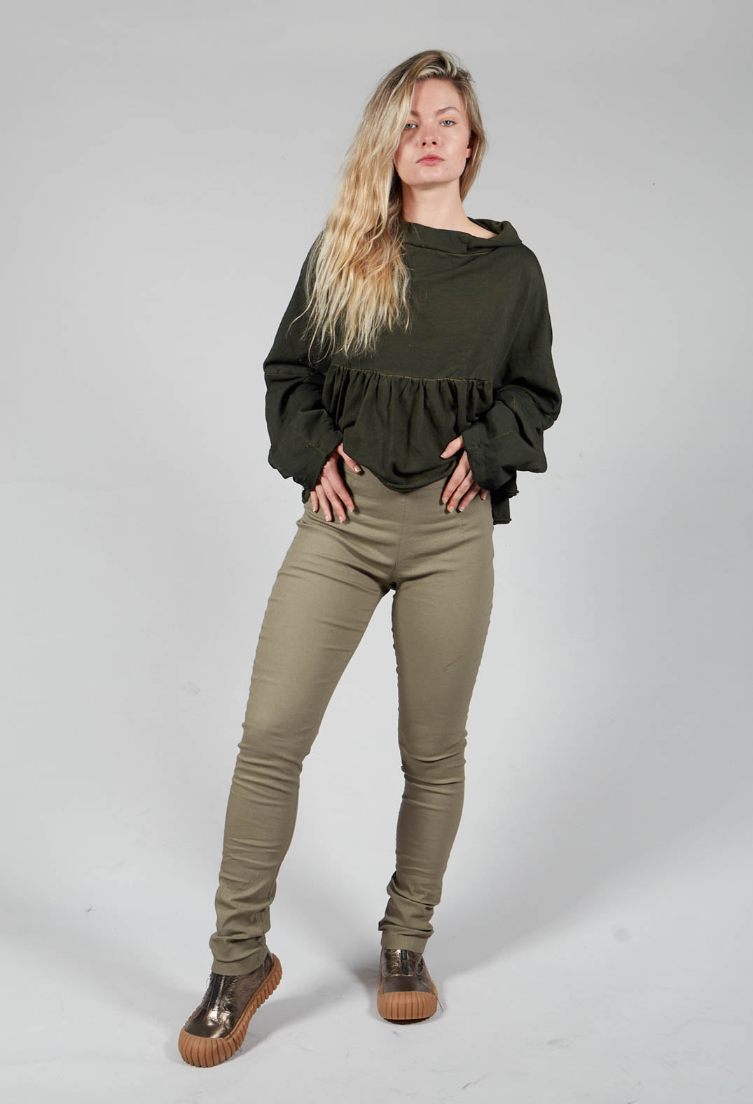 Skinny Leg Trousers With Elasticated Waist in Schilf