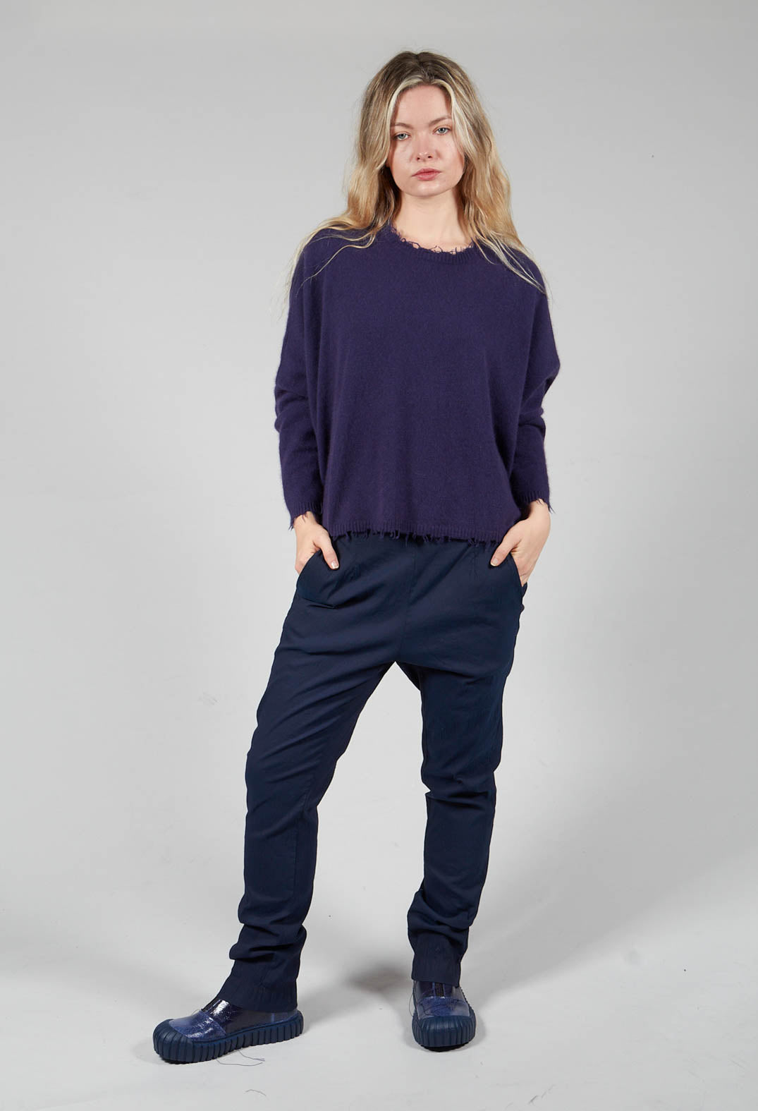 Straight Leg Bunched Fabric Trousers in Grape