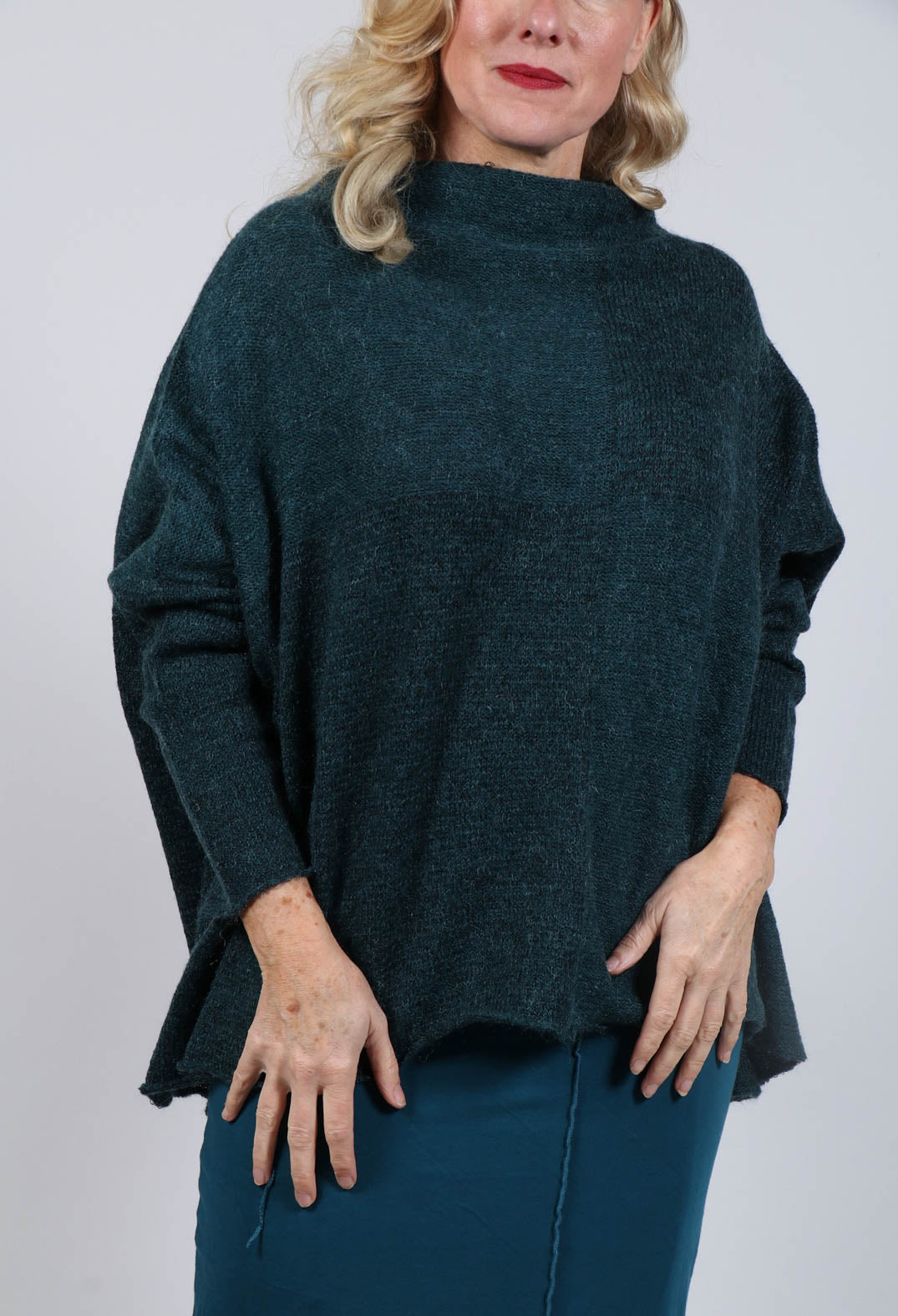 Dropped Shoulder Sweater in Forest