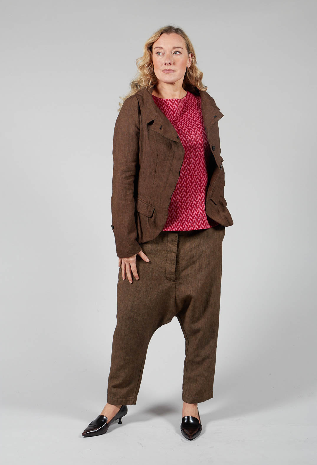 Low Rise Drop Crotch Trousers in Kaffee Check