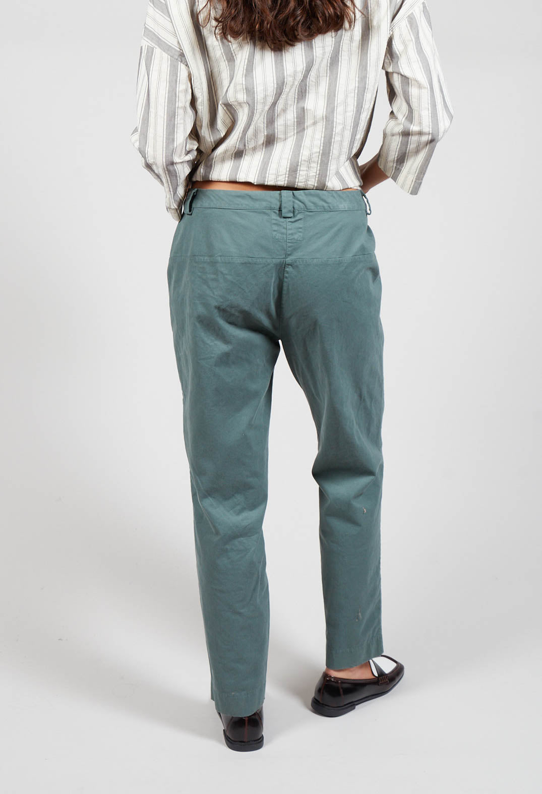 Straight Leg Trousers in Pietra