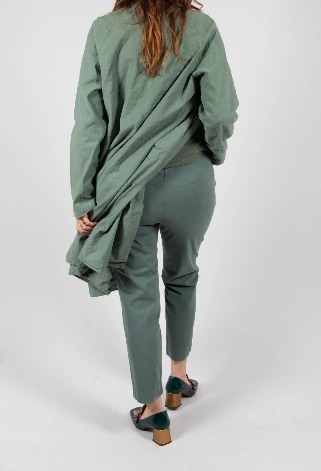 Straight Leg Trousers in Pietra