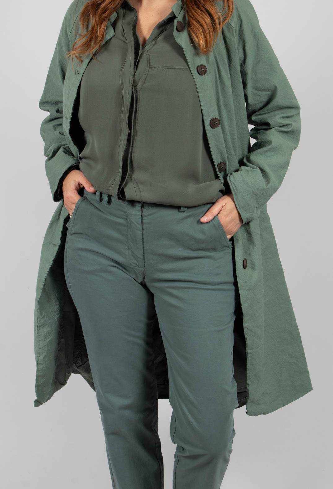 Straight Leg Trousers in Pietra