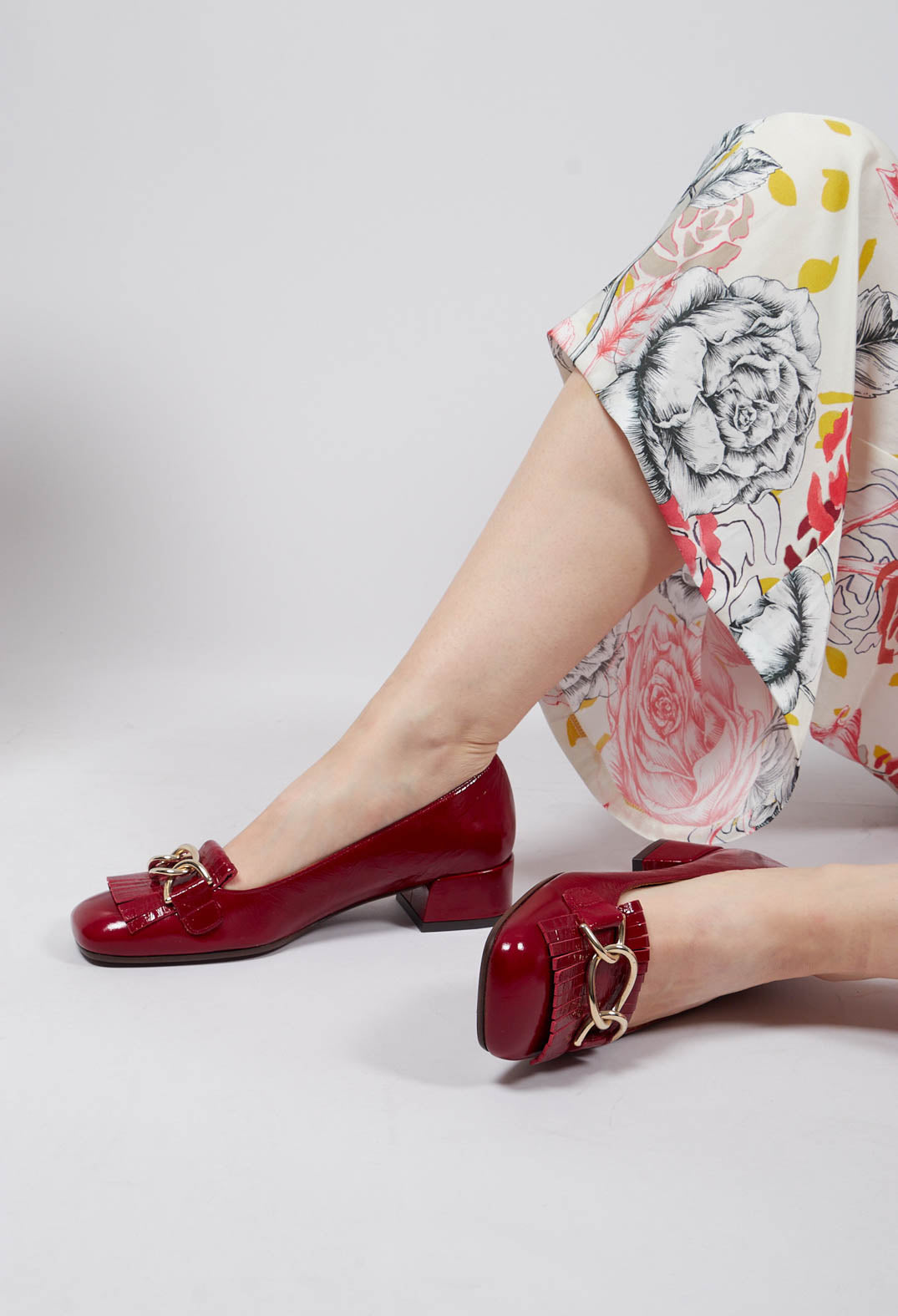 Iglato Low Heel Shoes in Maserati Granate