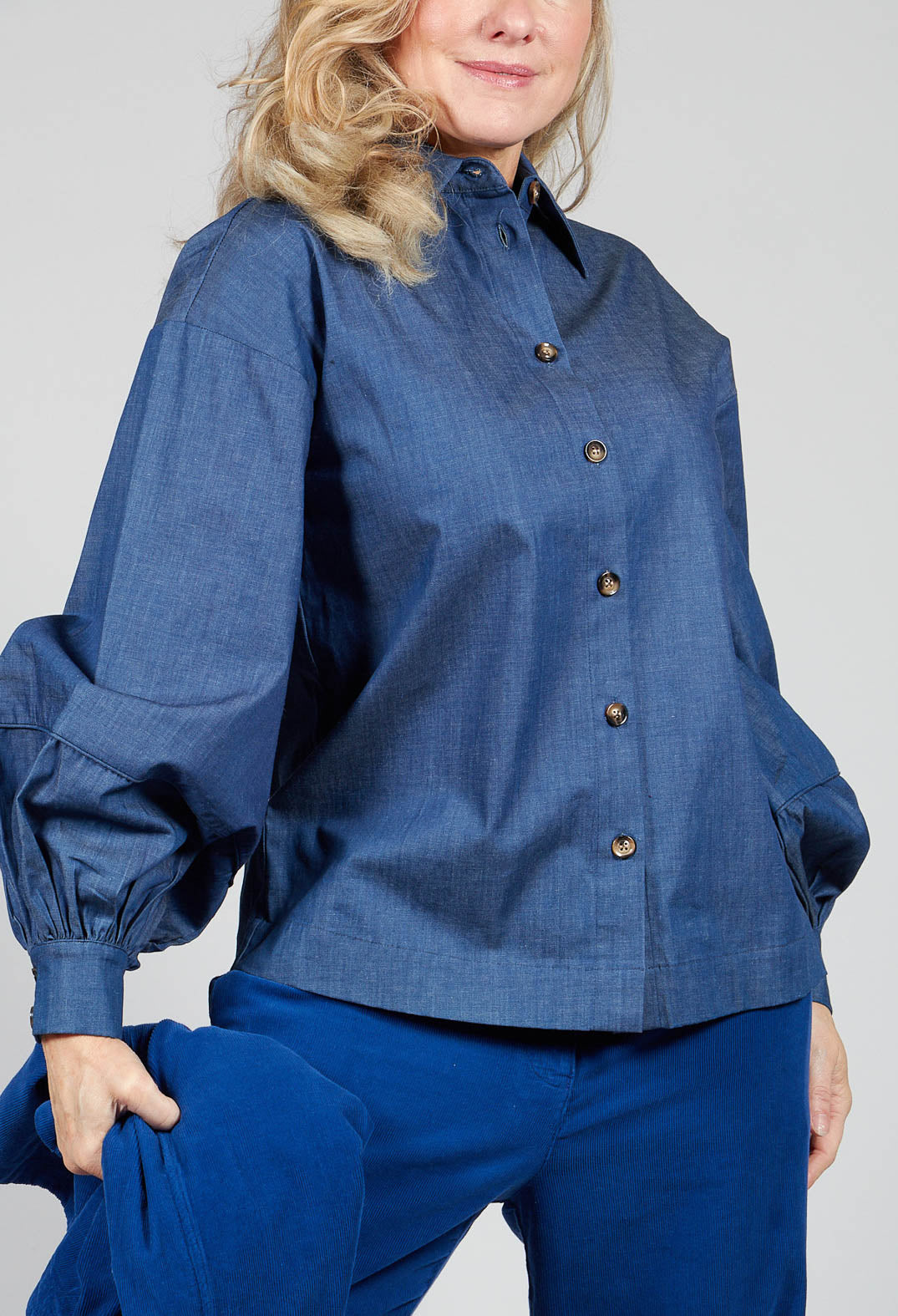 Cassandria Blouse in Chambray Blue