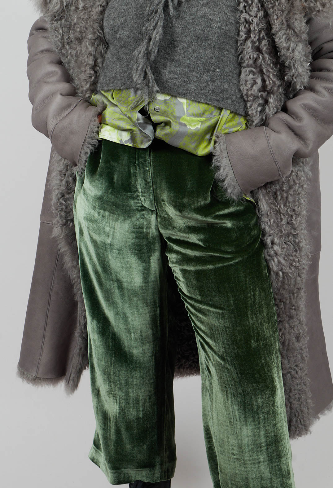 Cropped Velvet in Jade