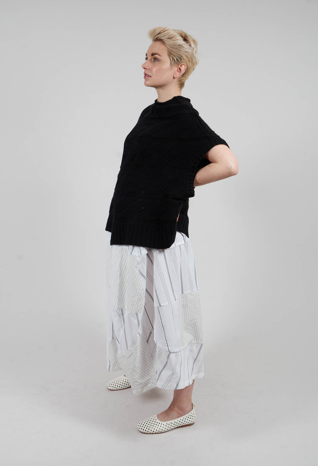 Tulip Hem Skirt in White Stripe