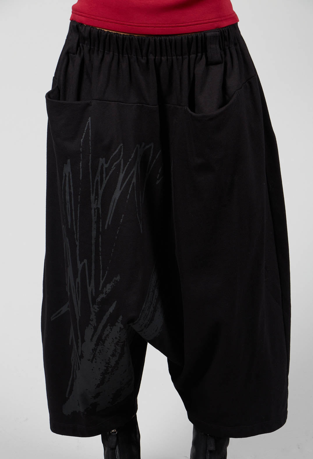 Cropped Jersey Trousers in Black